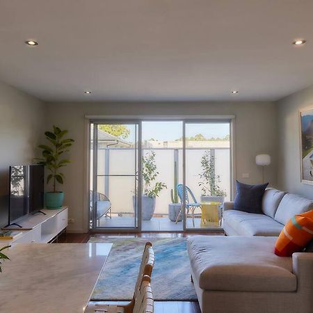 Vine Close Apartment Хилсвилл Экстерьер фото
